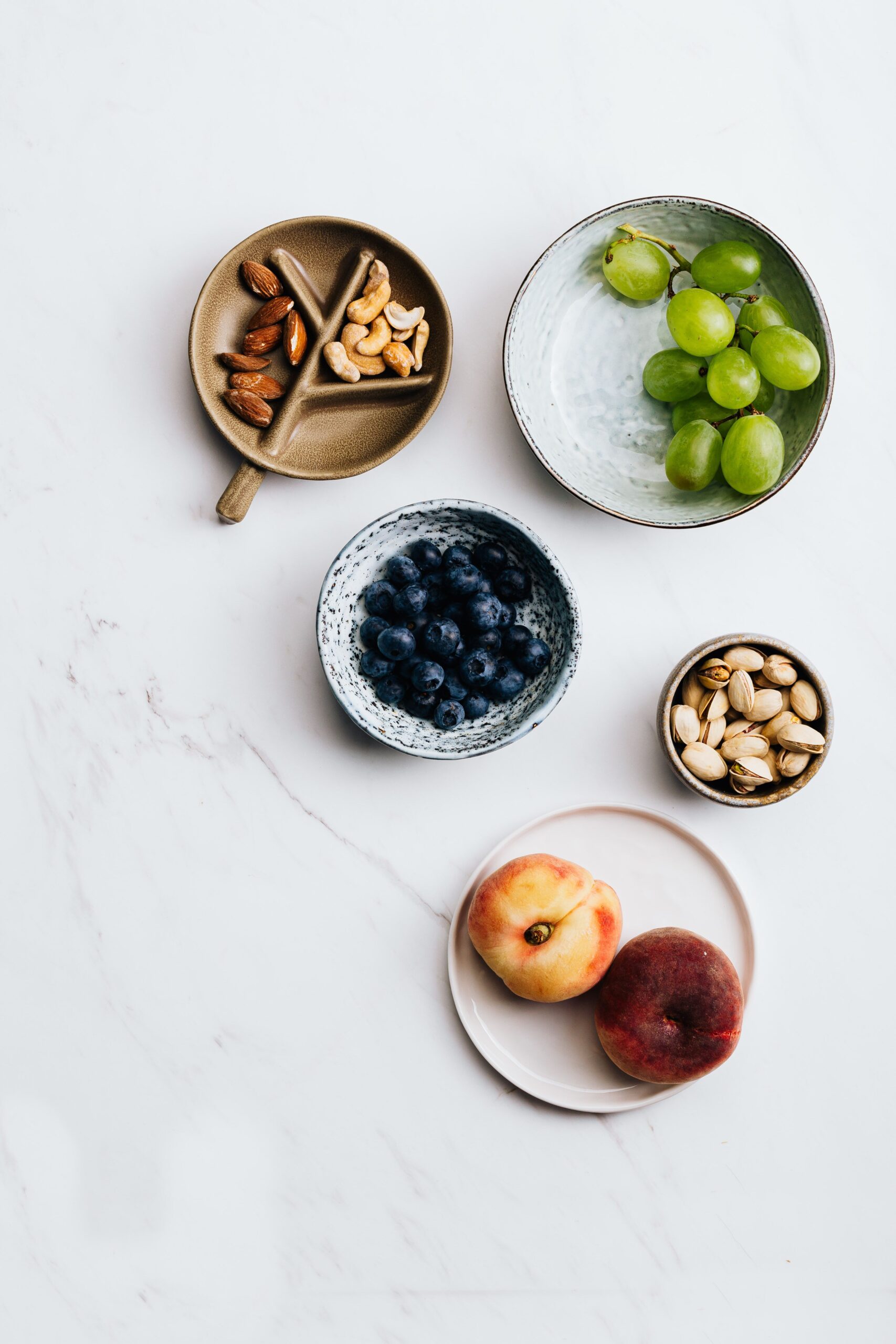 best snacks for prediabetes including nuts and berries