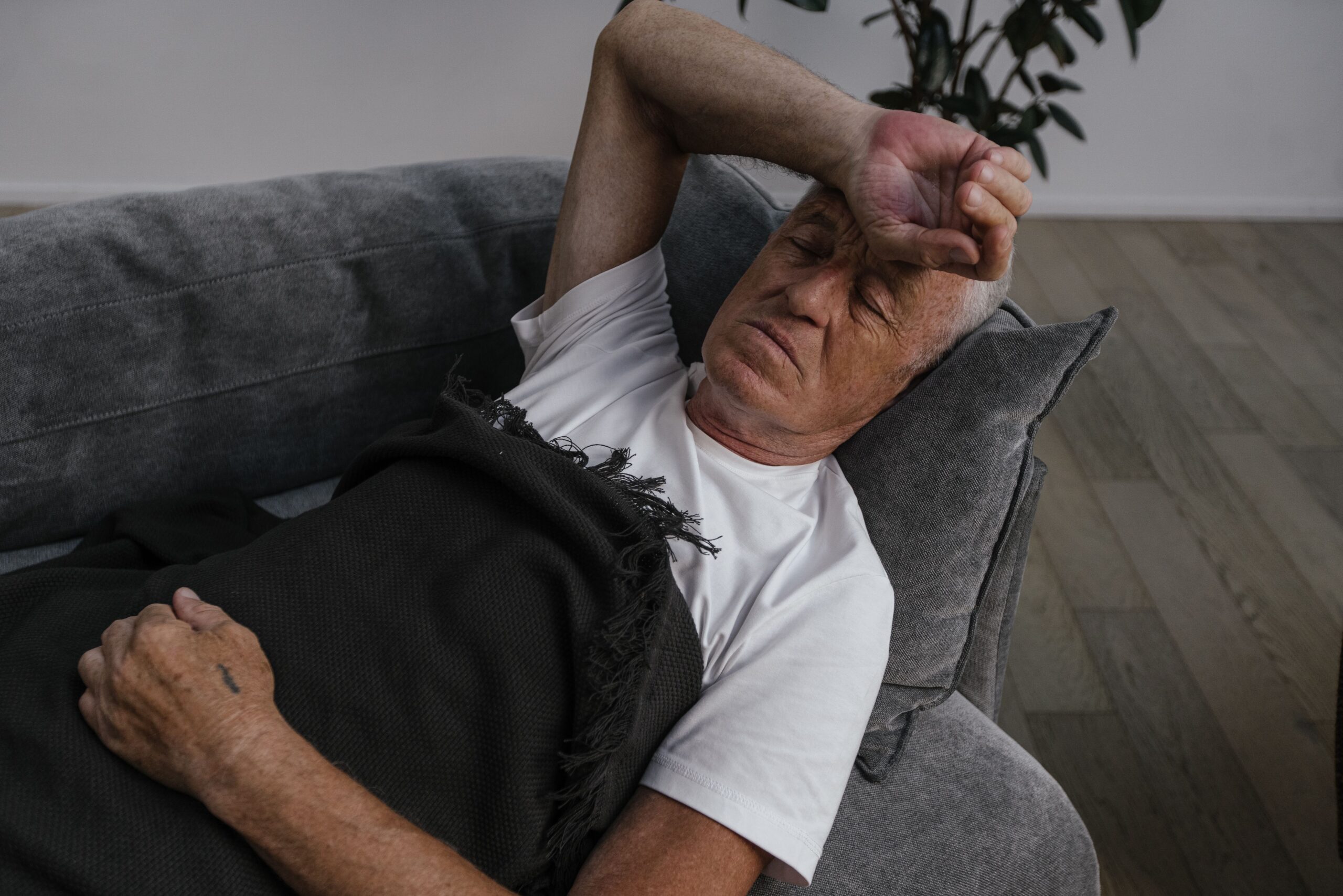 tired man wondering does type 2 diabetes make you tired