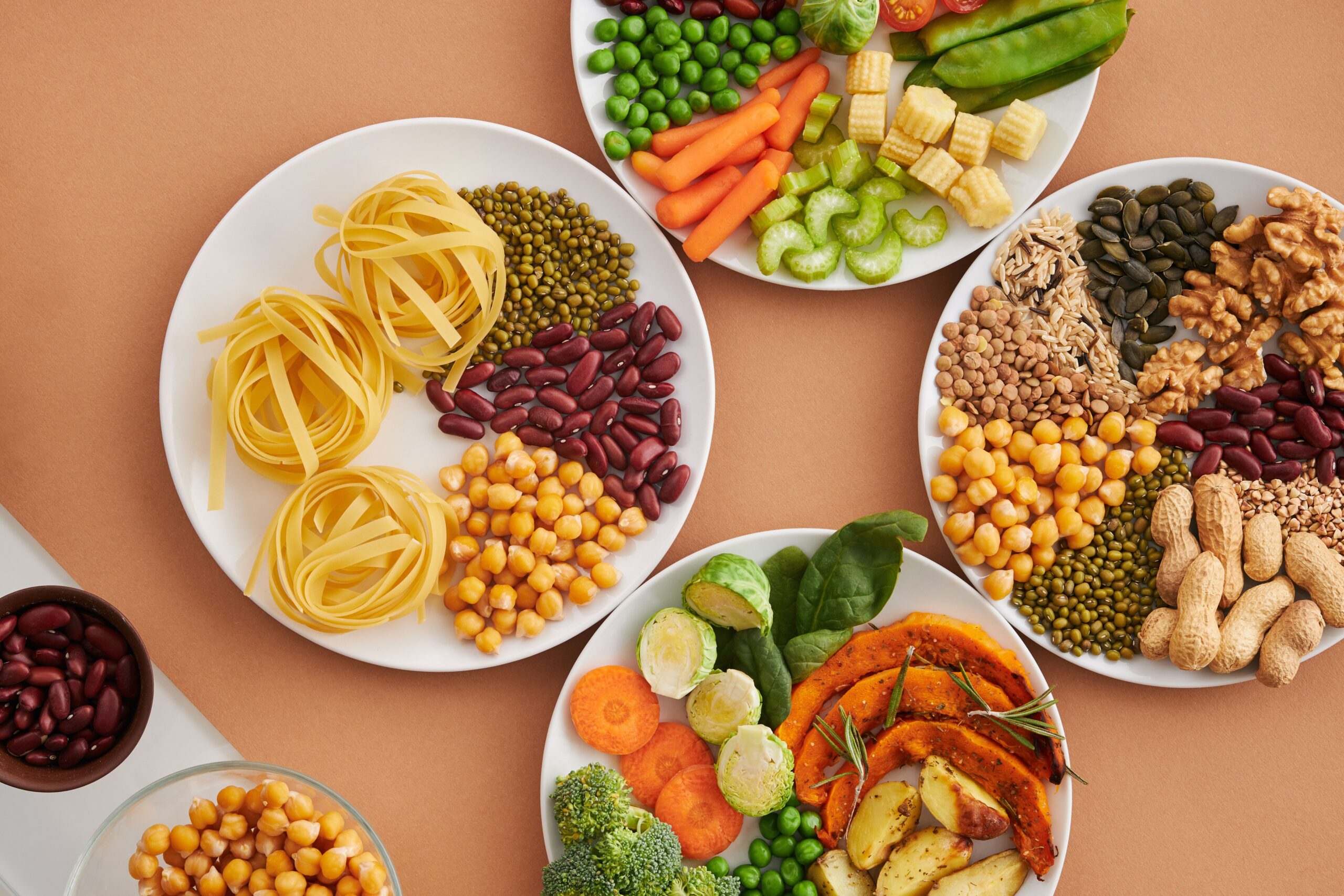 foods that lower blood sugar naturally including vegetables legumes and wholegrains